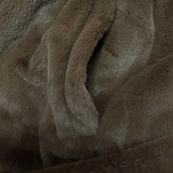 Aerie Faux Fur Teddy brown jacket size small SHIPS SAME DAYl - Picture 6 of 8